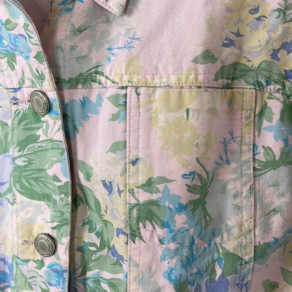 Denim&Co. Pastel Floral Denim Jacket - Picture 4 of 6